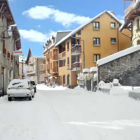 Appartement Studio a Aiguilles a 5 km des pistes Extérieur photo